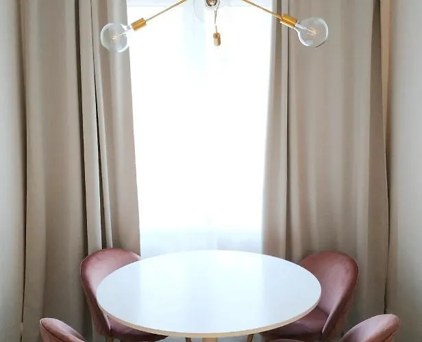Two-Bedroom Apartment 'Taupe'